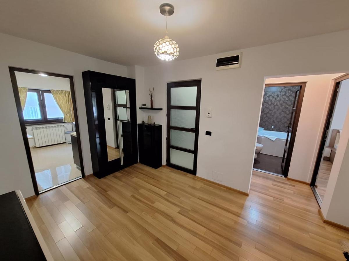 Urban George Enescu 4 Beedroom Apartment סוסאבה מראה חיצוני תמונה