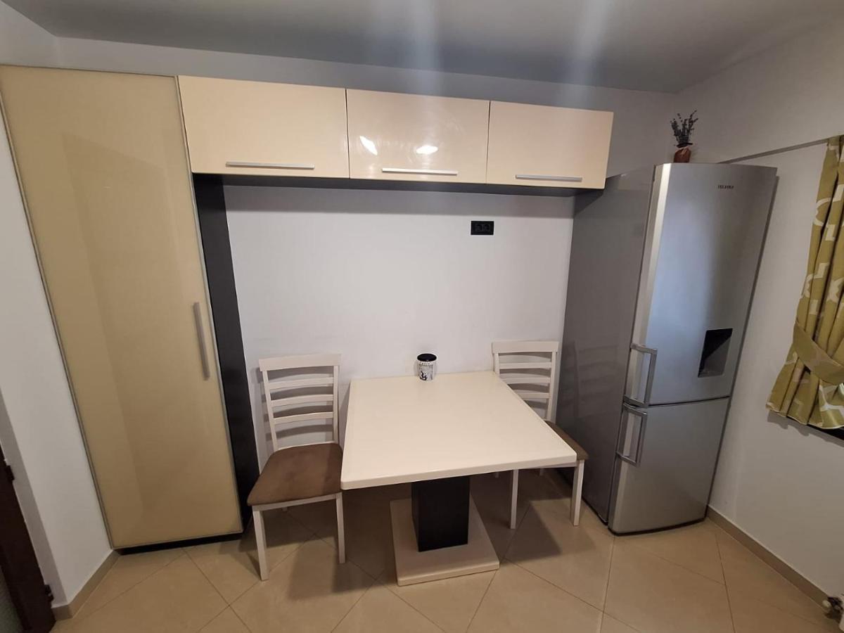 Urban George Enescu 4 Beedroom Apartment סוסאבה מראה חיצוני תמונה
